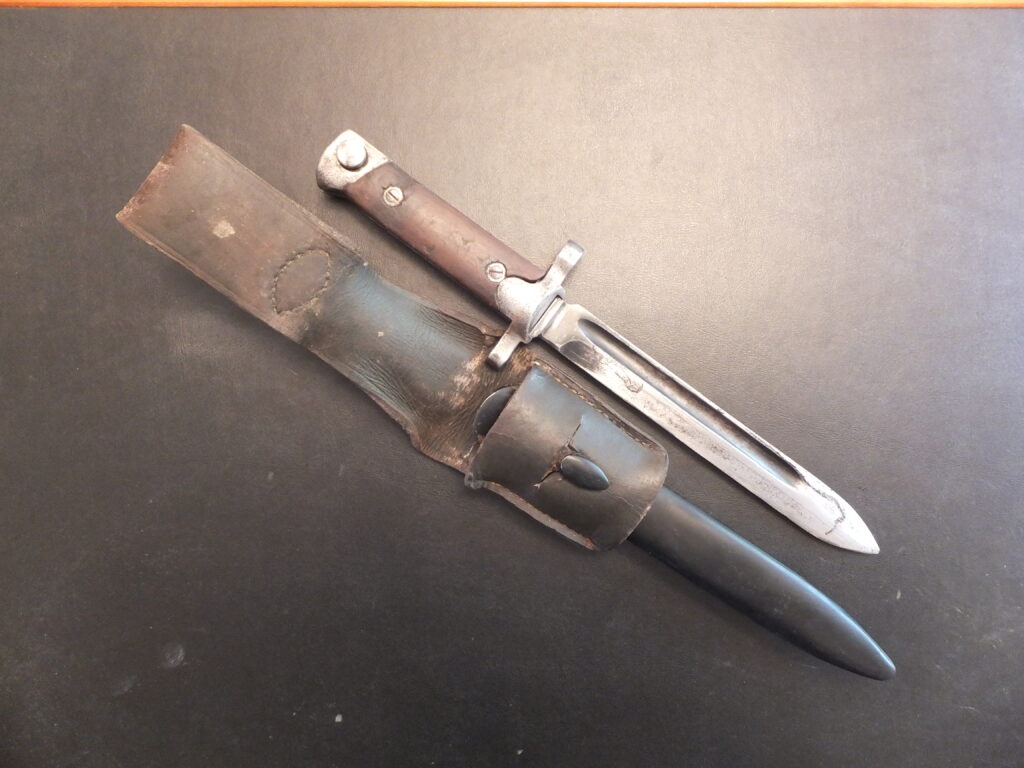 Baïonnette italienne modèle 1938 modifiée fixe carcano bayonet, italian bayonet, bayonet, baionnetta italiana